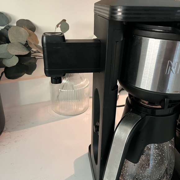 Ninja CM401 Coffee Maker - Picture 3 of 9